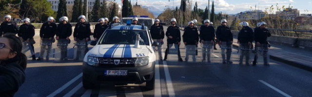 Полиција Црне Горе: Блокирали смо прилаз Подгорици због короне