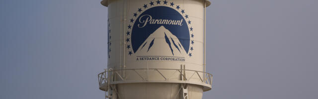 Suosnivač Oracle-a Lari Elison sa 40,4 milijarde dolara garantuje ponudu Paramounta za kupovinu Warner Bros-a