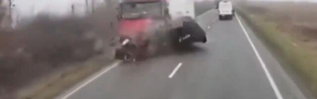 SMRT NA "ĐAVOLJEM PUTU" U KOMŠILUKU Detalji pogibije oca i 2 dece na mestu gde su stradali i grčki navijači