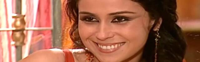 Sećate se čuvene Žade? U 50. godini se skinula u donji veš i pokazala raskoš svojih oblina (FOTO)