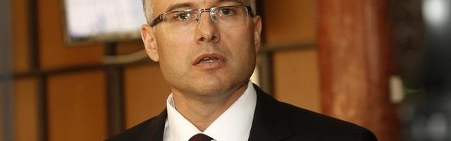 (VIDEO) BEZ NAPLATI TEZGI DOK PIJACE NE RADE! Vučević: Lokalima tri modela za plaćanje kirija