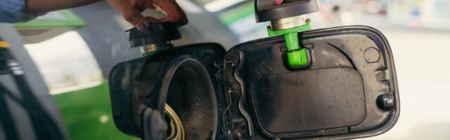 Zašto se oseća miris benzina u automobilu
