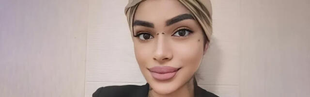 SRPSKA PEVAČICA SA SVE TURBANOM NA GLAVI! Nakon što je promenila IME, sada pokazala sebe, nije NI NALIK STAROJ: "ZLATNA DEVOJKA!" (FOTO)