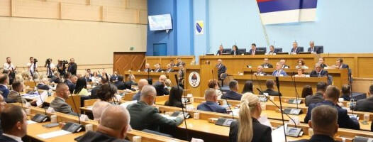 Усвојена резолуција против величања идеологије НДХ