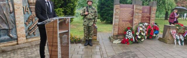 SVEČANO OBELEŽEN 9. MAJ, DAN POBEDE NAD FAŠIZMOM I NACIZMOM: Velika patriotska i kulturna manifestacija u Kruševcu