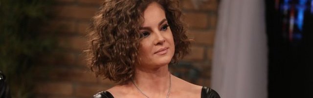 (FOTO 18+) Sevaju gaće iz pantalona a gore providan brus: Slavica zbog PORNO fotke, popila salve uvreda od pratilaca!