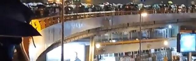Demonstranti stigli na Gazelu, sačekali ih eko aktivisti (VIDEO)