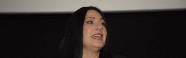 BEOGRADSKA PUBLIKA JE GOSPODSKA RAJA! Kaliopi peva za Osmi mart, a svima zabranila da joj ČESTITAJU ovaj praznik! Ovo je razlog! (VIDEO)
