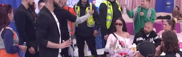 "Bio sam na lekovima": Rijaliti učesnika godinama maltretirali, otac krio da mu je on sin