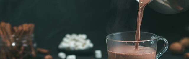 Bolja nego u kafiću, a spremna za 5 minuta: Recept za ekstra kremastu toplu čokoladu o kojoj svi pričaju