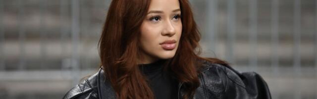 Svi su gledali u devojku Kamerona Pejna u Areni: Jedva došla u Beograd, hapsili ga zbog nje, slika se golišava