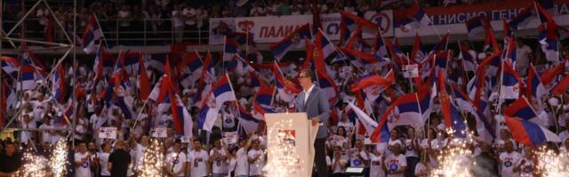 SNS PRIPREMA MITINGE U BEOGRADU I NOVOM SADU OD 26. DO 28. JUNA Da li nas očekuju izbori na leto?