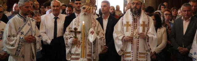 Слава Саборне цркве у Новом Саду прослављена заједно са професорима и ученицима Богословије Светог Саве