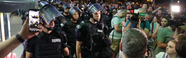Počeo protest ispred Ustavnog suda povodom godinu dana od lokalnih izbora u Zaječaru