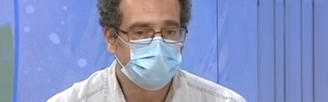 "Vatra tinja, a okolo mnogo suve trave"