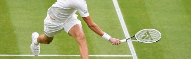 FEDERERU OTVOREN PUT DO FINALA! Šok na Vimbldonu, ispao Danil Medvedev!