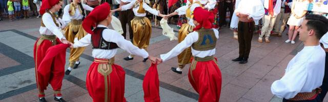 Ansambli iz Kine, Kolumbije i evropskih zemalja otvaraju Festival folkora u Nišu