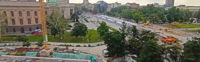 Šapić – prvi iz vrha vlasti kojem OTVORENO SMETAJU šatori ispred Skupštine
