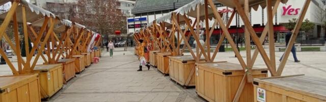 Epicentar prazničnog duha: Leskovčani zadovoljni lokacijom novogodišnjeg bazara