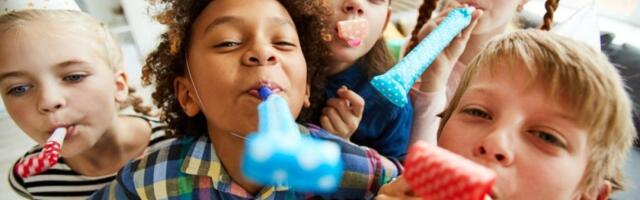 Danas nije divan dan: Rođendanska alkoholijada prerasla u karambol - Sedam policajaca povređeno posle dečje žurke