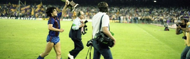 Sećate li se čuvene devojčice sa cvetom? To je Maradonina najstarija ćerka i ona danas ima samo jednu želju! (foto)