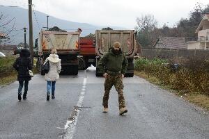 Срби осамнаест дана на барикадама