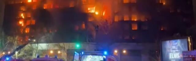 JEZIVA TRKA ZA ŽIVOTE U ŠPANIJI! Najmanje 4 osobe poginule, 14 povređeno, 19 nestalo u požaru u zgradi Valensiji! SOLITER PLANUO KAO DA JE OD PAPIRA! (VIDEO/FOTO)