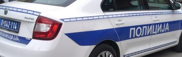 SUDARILI SE DžIP I POLICIJSKO VOZILO: Nesreća na uglu Cvijićeve i Despota Stefana