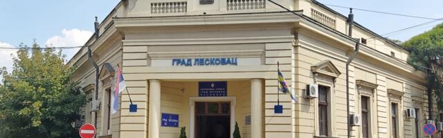 Iz leskovačke samouprave demantuju NPS: Samo je tačno da stajališta nisu uređena