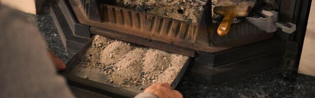 Nipošto ne bacajte pepeo iz peći: Otkrivamo 6 načina kako da ga ponovo iskoristite