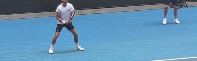 Novak kao zapeta puška: Ðoković odradio poslednju pripremu za AO, okrenuo se ka tribinama i...