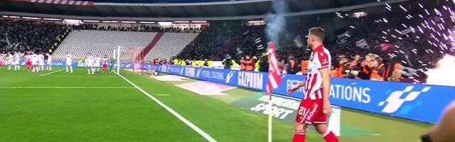 Navijači Partizana umalo pogodili Elšnika i ljude pored reklama: Varnice se sevnule, čak se i sudija sakrio!