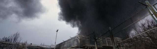 GRAD PRETVOREN U SCENU STRAVE! Crna kiša i dim nad milionima ljudi: Peku me oči, u vazduhu je neobjašnjiv miris