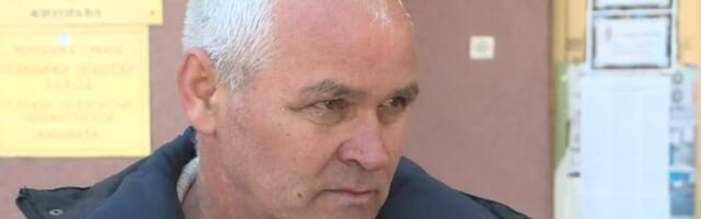 Poljoprivrednik Časlav Mitić treći dan protestuje ispred Opštine Žitorađa: Čitavu deceniju čeka pravdu, a za to vreme ne može da koristi svoje zemljište