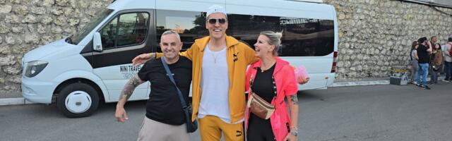 OD RIJALITI UČESNIKA DO SPORTSKIH LEGENDI! Poznati stižu na koncert devedesetih, evo ko se sve sjatio na Tašmajdan
