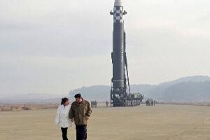 Први пут с оцем на лансирање - ћерка Ким Џонг Уна у јавности