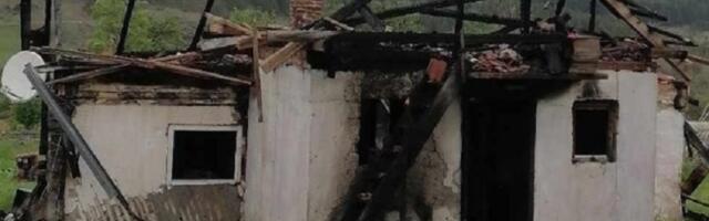 Izgorela kuća petočlanoj porodici iz Kremana
