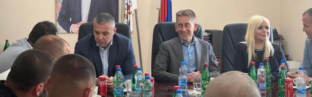 Ministar poljoprivrede Martinović sastao se sa predstavnicima proizvođača maline