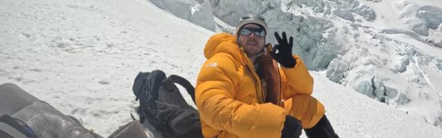 Aleksandar Milosavljević se popeo na Mont Everest
