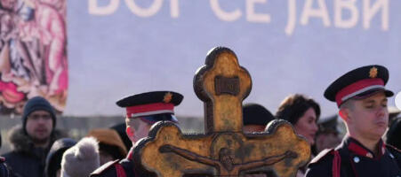 Dostojanstveno i u duhu praznika: Oglasio se MUP povodom manifestacija plivanja za Časni krst (FOTO)