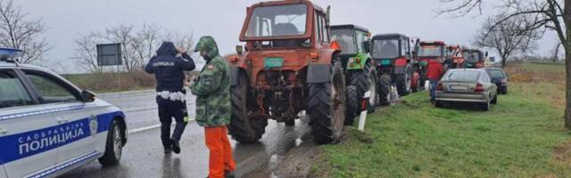 FOTO, VIDEO: Protest poljoprivrednika ušao u novu fazu – blokade širom Banata