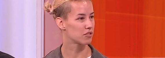 Devojka sa krilima izgubila bebu: Oglasila se emotivnom porukom: "Lekari su nam pomogli da donesemo najtežu odluku..."