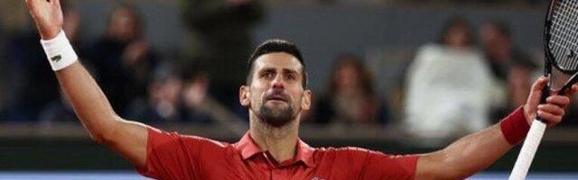 NOVAK JE KRALJ DRAME I REKORDA! Đoković u 1/8 finala KROZ iglene UŠI! Spektakularnim PREOKRETOM SRUŠIO Musetija!