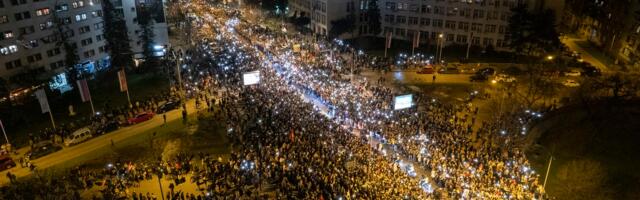 Studenti u blokadi zahtevaju puštanje na slobodu novosadskih studenata i aktivista uhapšenih 14. marta