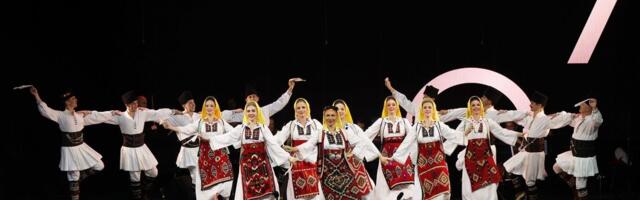 Veče puno emocija i bogatih kostima: Godišnji koncert Ansambla "Kolo" osvojio srca publike u Beogradu