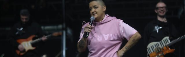 POTEZ MARIJE ŠERIFOVIĆ IZMAMIO SUZE! Prisutni ostali bez teksta kada odala počast POKOJNOM OCU Rajku (VIDEO)