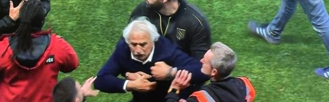 Haos u Francuskoj za kraj Lige 1: Stampedo na terenu, razjareni Halilhodžić stao pred huligane! /VIDEO/