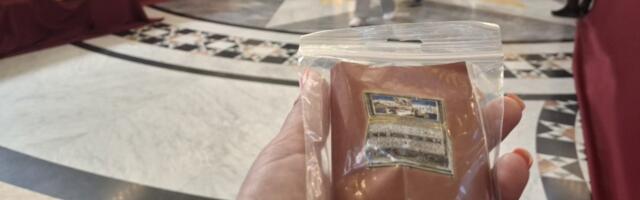 Osveštane trake sa Pojasa Presvete Bogorodice stigle na jug Srbije: Podeljene vernicima nakon bogosluženja (VIDEO)