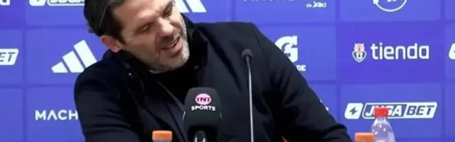 Trener doživeo infarkt na konferenciji: Snimljen trenutak kada je pozlilo bivšem asu Reala