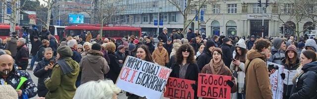 "Važno je da mirni protesti građana Srbije ne budu suzbijani silom"